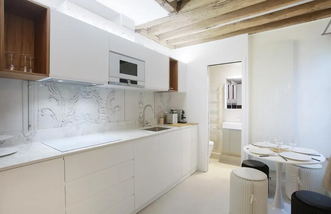 Apartment Le Marais By Studio Prestige-1